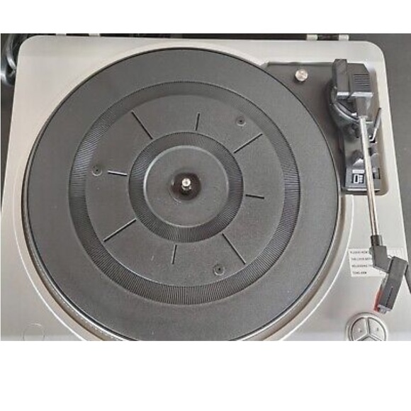 NIB USB turntable - Picture 6 of 12